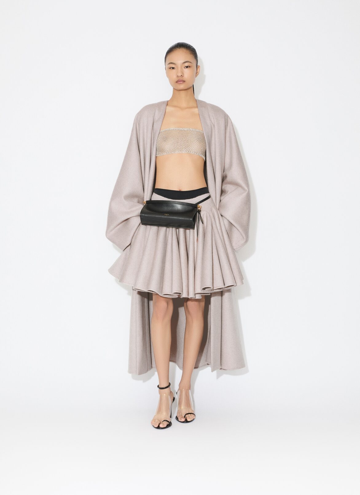 JUPE PEPLUM EN CACHEMIRE  ALAÏA JUPE PEPLUM EN CACHEMIRE  BEIGE